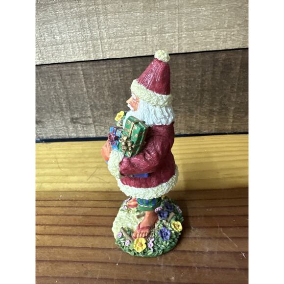 International Santa Claus Collection Santa Claus Philippines 1998 SC35 In Box - Picture 4 of 7